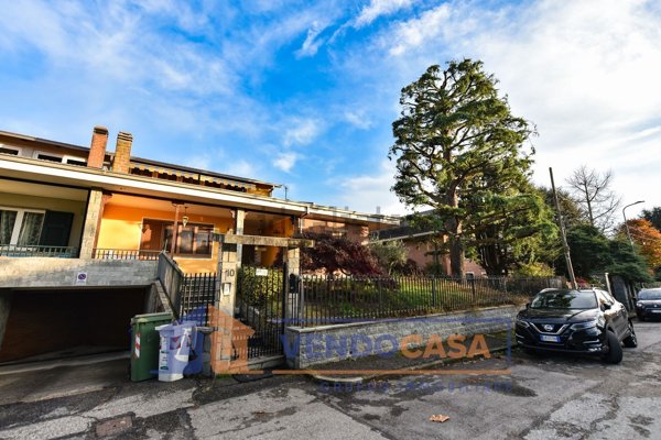 casa indipendente in vendita a Cambiano