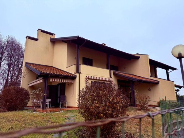 casa indipendente in vendita a Cambiano