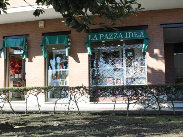 negozio in vendita a Cambiano