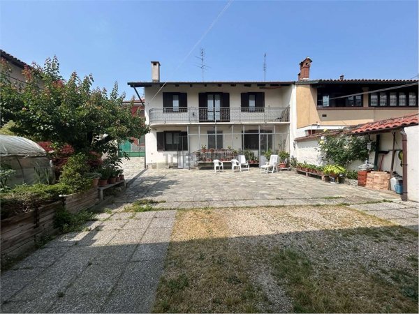 casa indipendente in vendita a Cambiano