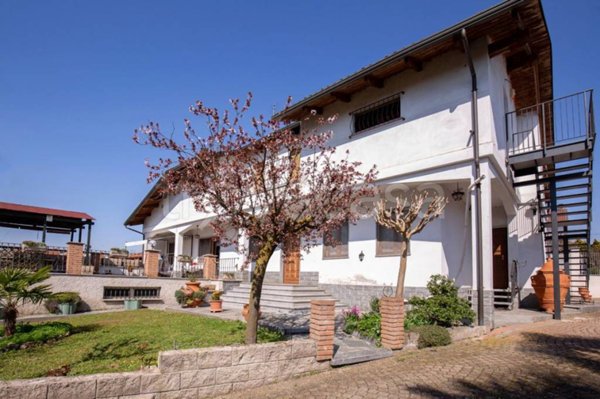 casa indipendente in vendita a Cambiano