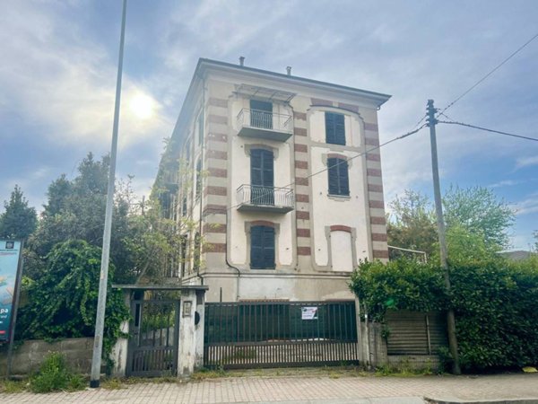 intera palazzina in vendita a Cambiano