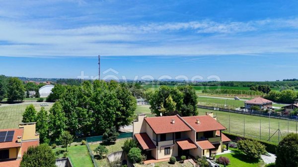 casa indipendente in vendita a Cambiano
