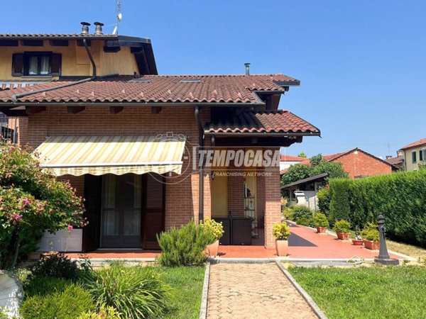 casa indipendente in vendita a Cambiano