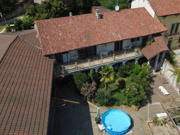 casa indipendente in vendita a Cambiano in zona Madonna della Scala