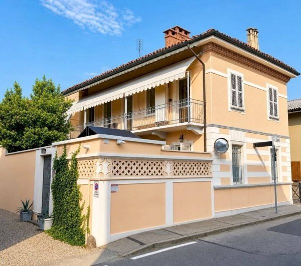 casa indipendente in vendita a Cambiano