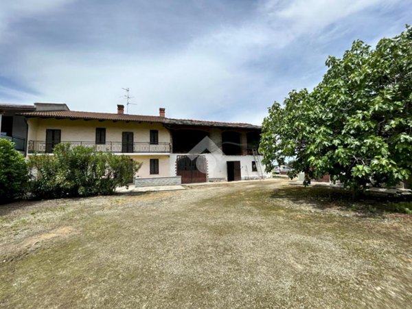casa indipendente in vendita a Campiglione Fenile