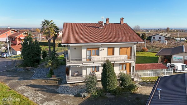 quadrivano in vendita a Campiglione Fenile