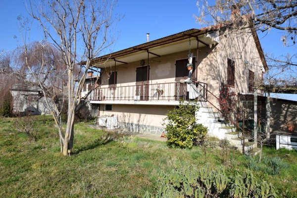 casa indipendente in vendita a Campiglione Fenile