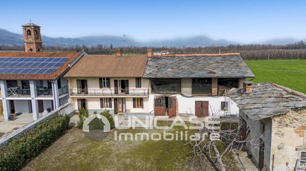 casale in vendita a Campiglione Fenile