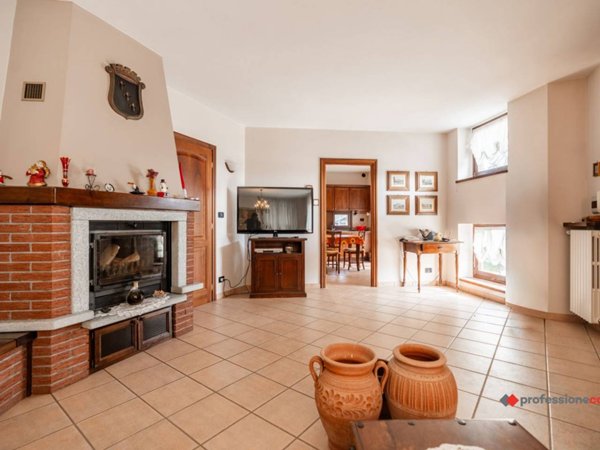 casa indipendente in vendita a Campiglione Fenile