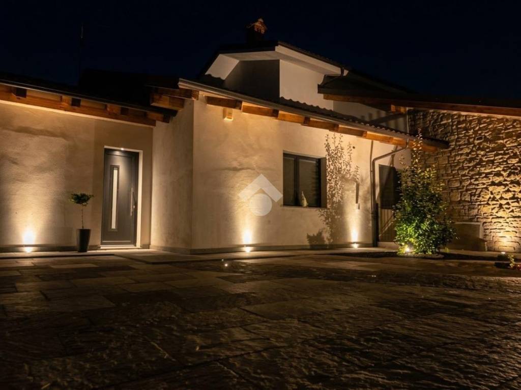casa indipendente in vendita a Campiglione Fenile