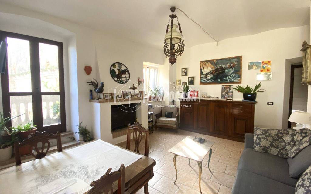 casa indipendente in vendita a Candia Canavese