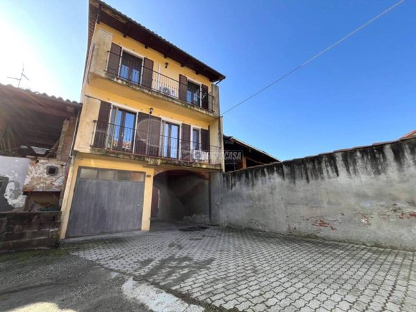 casa indipendente in vendita a Candia Canavese