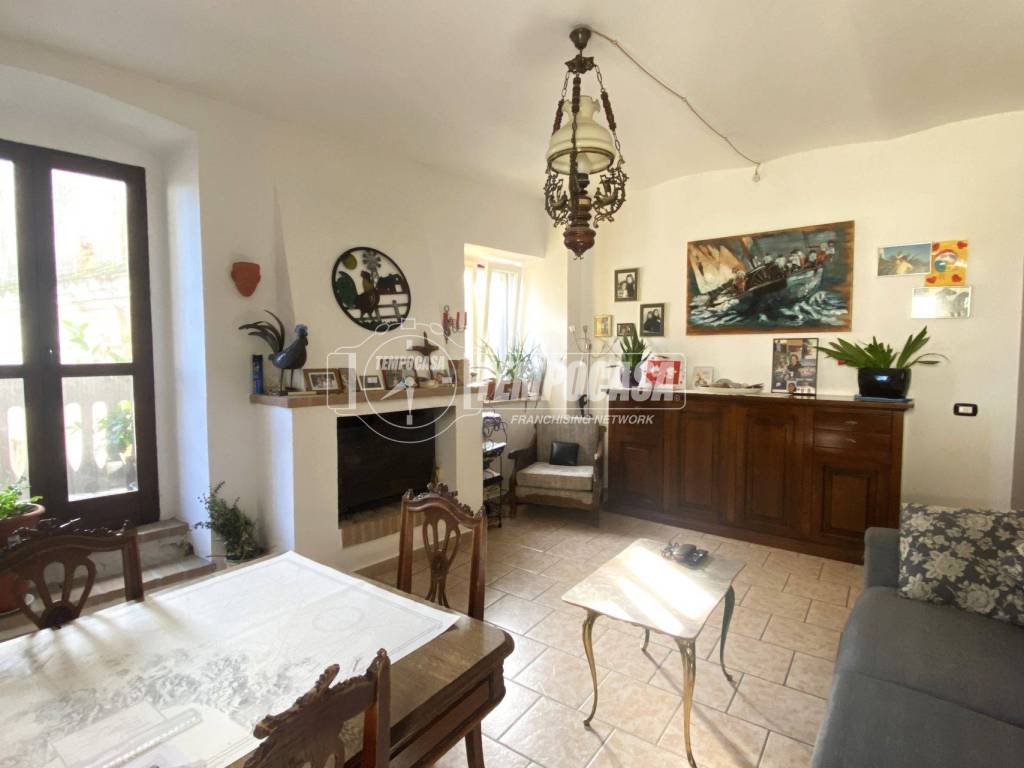 casa indipendente in vendita a Candia Canavese