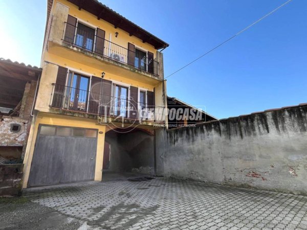 casa indipendente in vendita a Candia Canavese