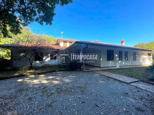 casa indipendente in vendita a Candia Canavese