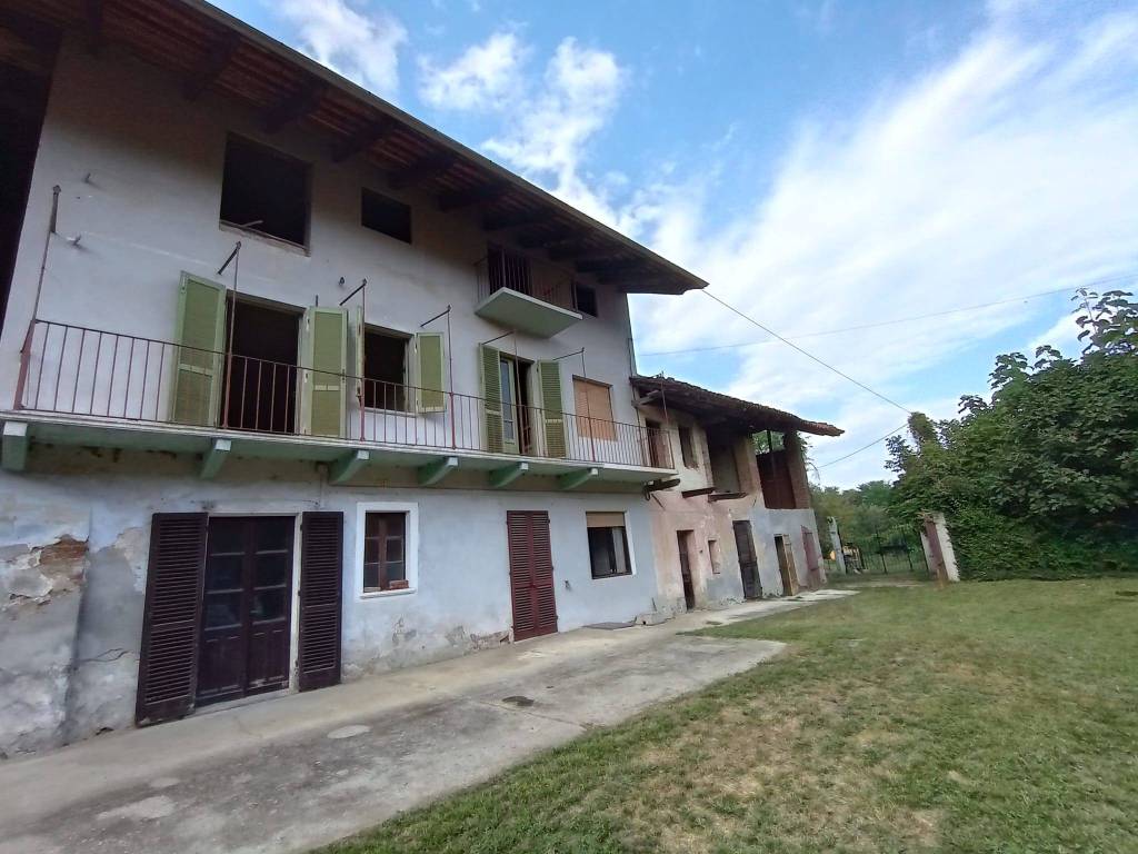 casa indipendente in vendita a Candia Canavese
