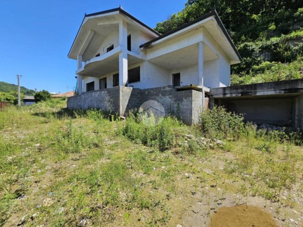 casa indipendente in vendita a Candia Canavese