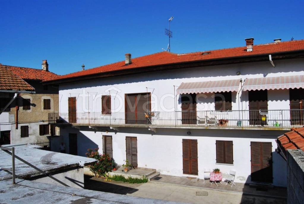 casa indipendente in vendita a Candia Canavese