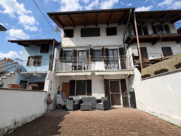 casa indipendente in vendita a Candia Canavese