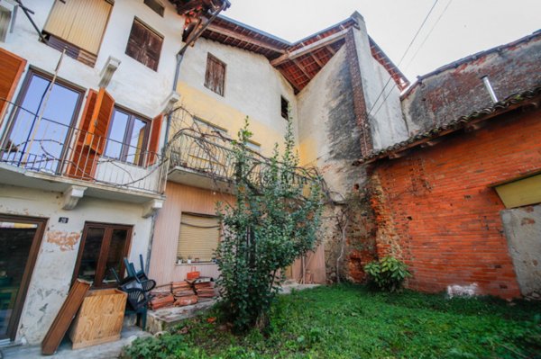 casa indipendente in vendita a Candia Canavese