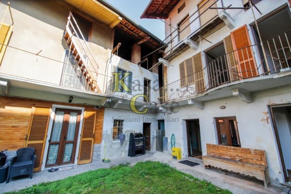 casa indipendente in vendita a Candia Canavese in zona Cascine