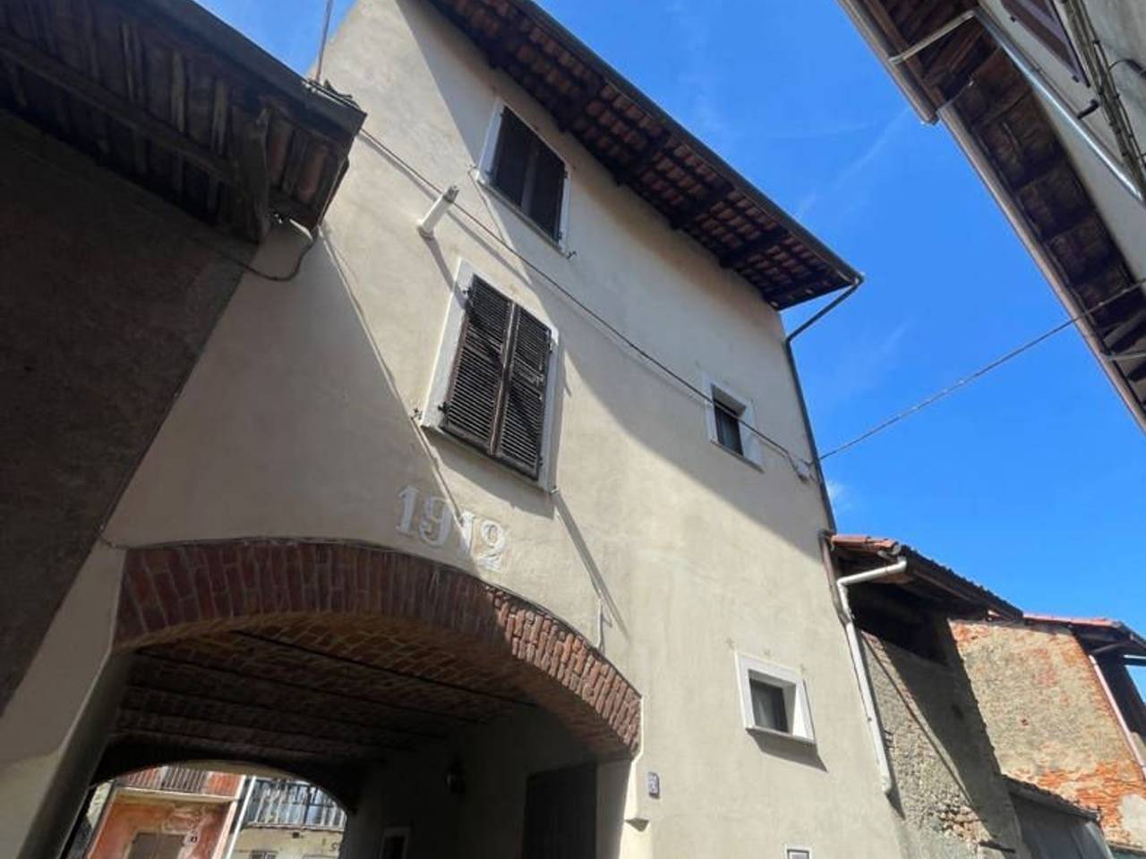 casa indipendente in vendita a Candia Canavese in zona Cascine