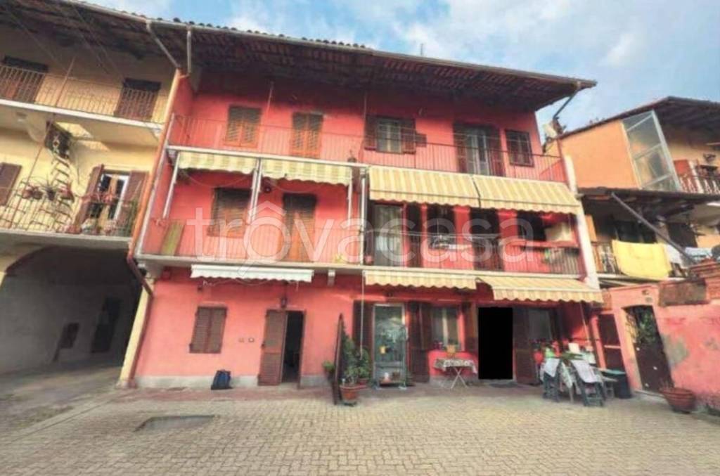 casa indipendente in vendita a Candia Canavese in zona Cascine