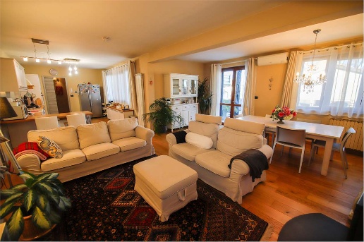 casa indipendente in vendita a Candia Canavese in zona Cascine