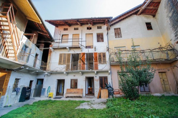 casa indipendente in vendita a Candia Canavese in zona Cascine