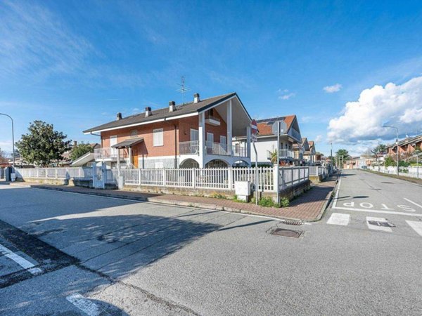 casa indipendente in vendita a Candiolo