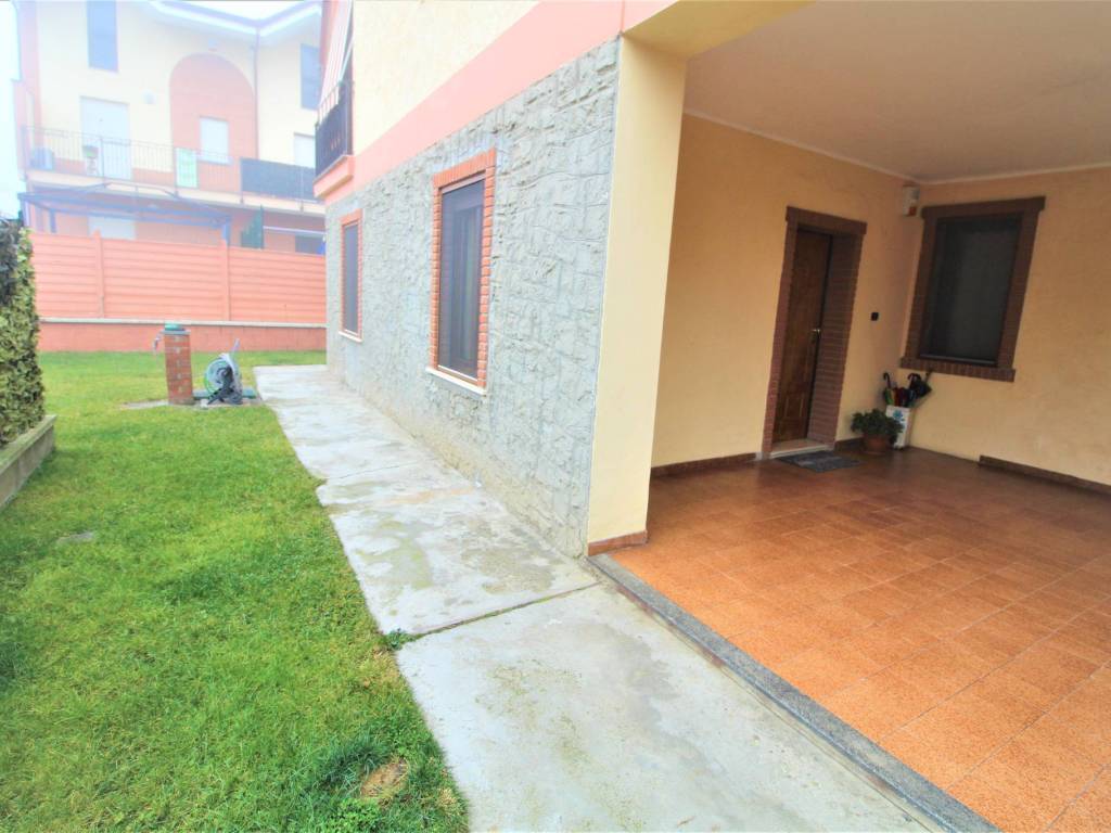 casa indipendente in vendita a Candiolo