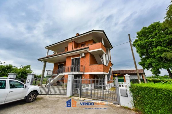 casa indipendente in vendita a Candiolo