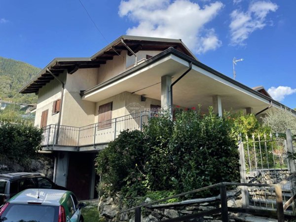 casa indipendente in vendita a Canischio