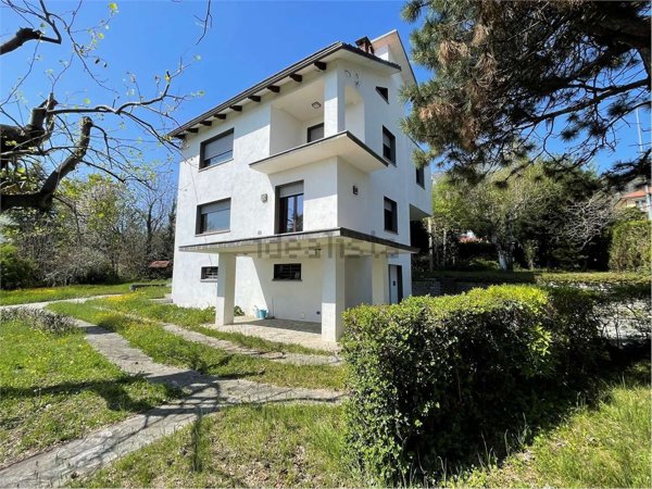 casa indipendente in vendita a Cantalupa