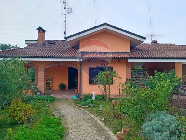casa indipendente in vendita a Cantalupa