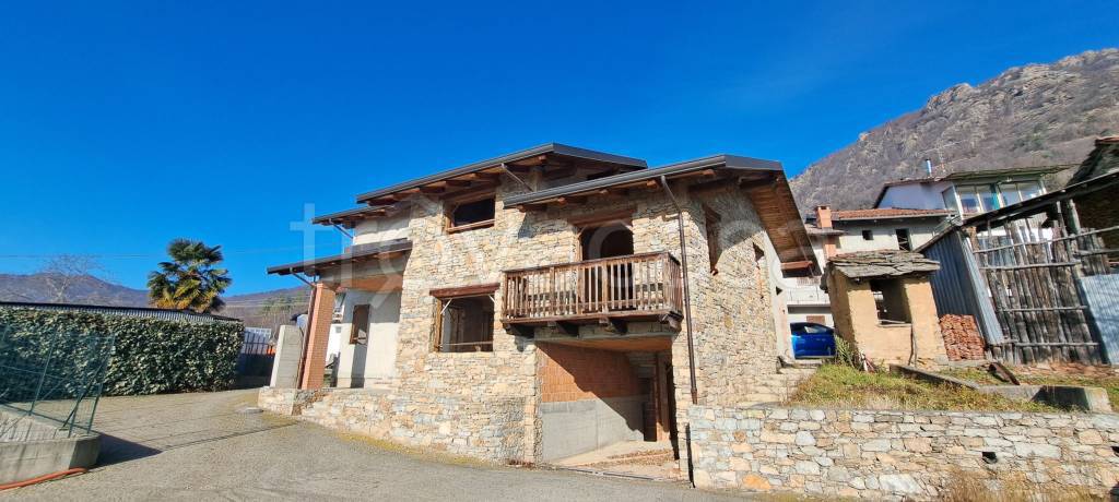 casa indipendente in vendita a Cantalupa