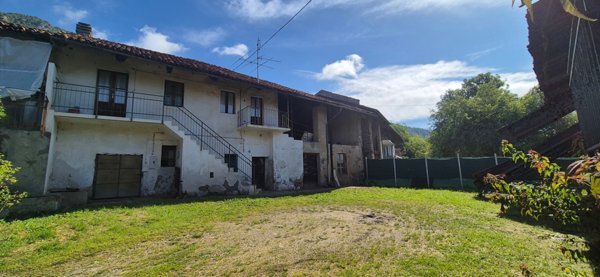 casale in vendita a Cantalupa