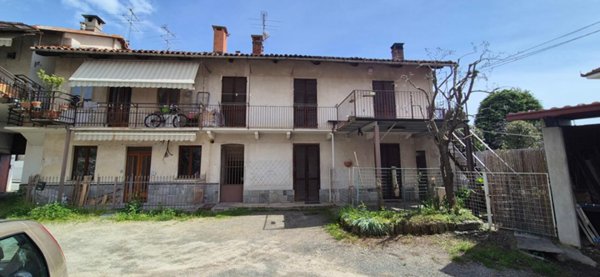 casale in vendita a Cantalupa