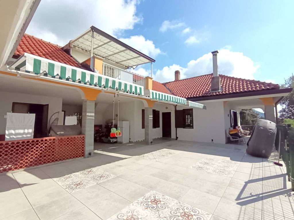 casa indipendente in vendita a Cantalupa