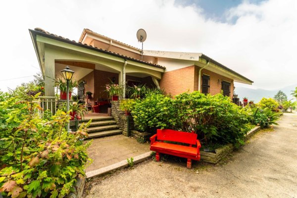 casa indipendente in vendita a Cantalupa