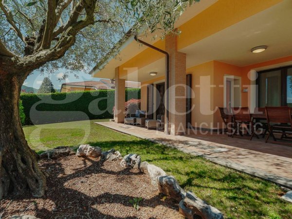 casa indipendente in vendita a Cantalupa