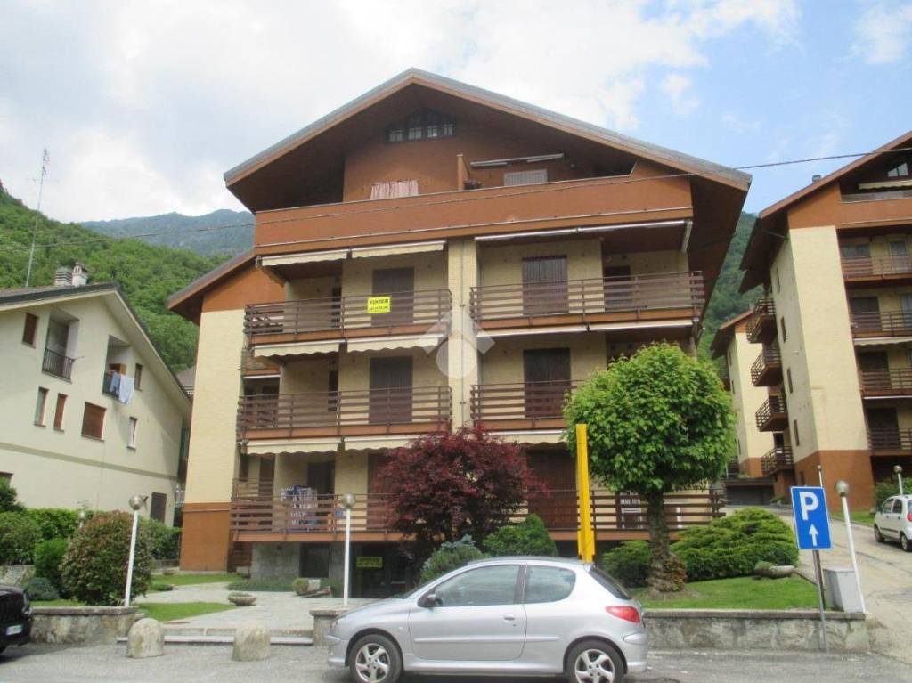 negozio in vendita a Cantoira