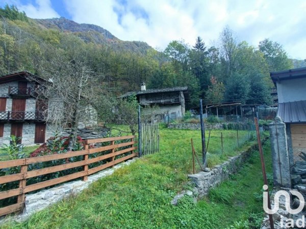 casale in vendita a Cantoira