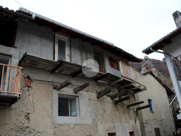 casa indipendente in vendita a Caprie