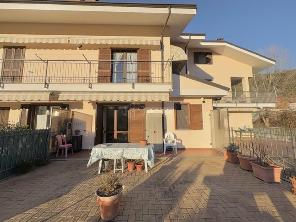 appartamento in vendita a Caprie in zona Novaretto