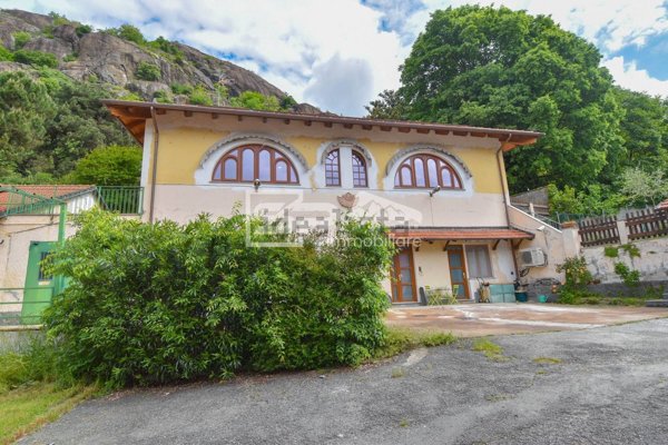 casa indipendente in vendita a Caprie