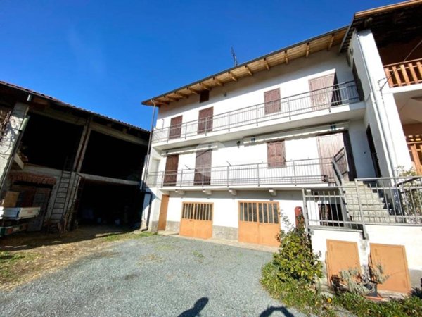 casa indipendente in vendita a Caprie in zona Novaretto