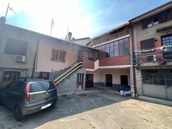 casa indipendente in vendita a Caprie in zona Novaretto
